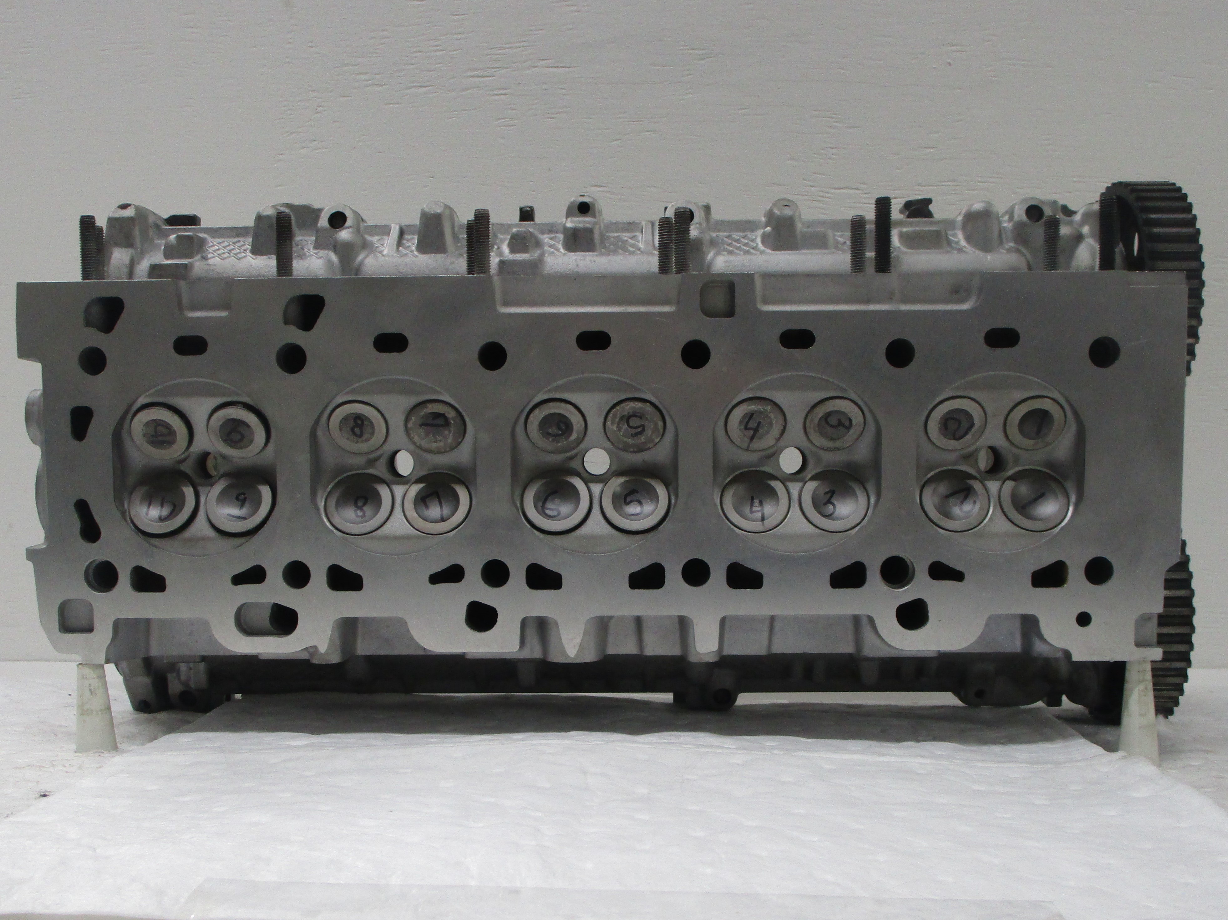 2006-2013 Volvo:  V70, S70, C70  2.4L/2.5L Reconditioned Cylinder Heads W/Cams - Casting #8642289007 - ($100 Core Charge)